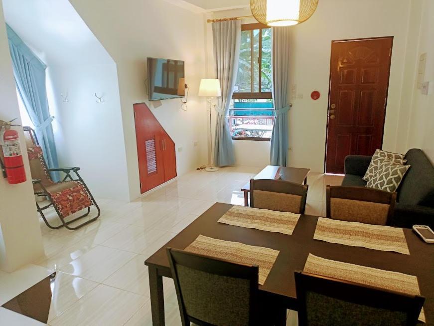 Alona Whitehouses Resort Панглао Екстериор снимка