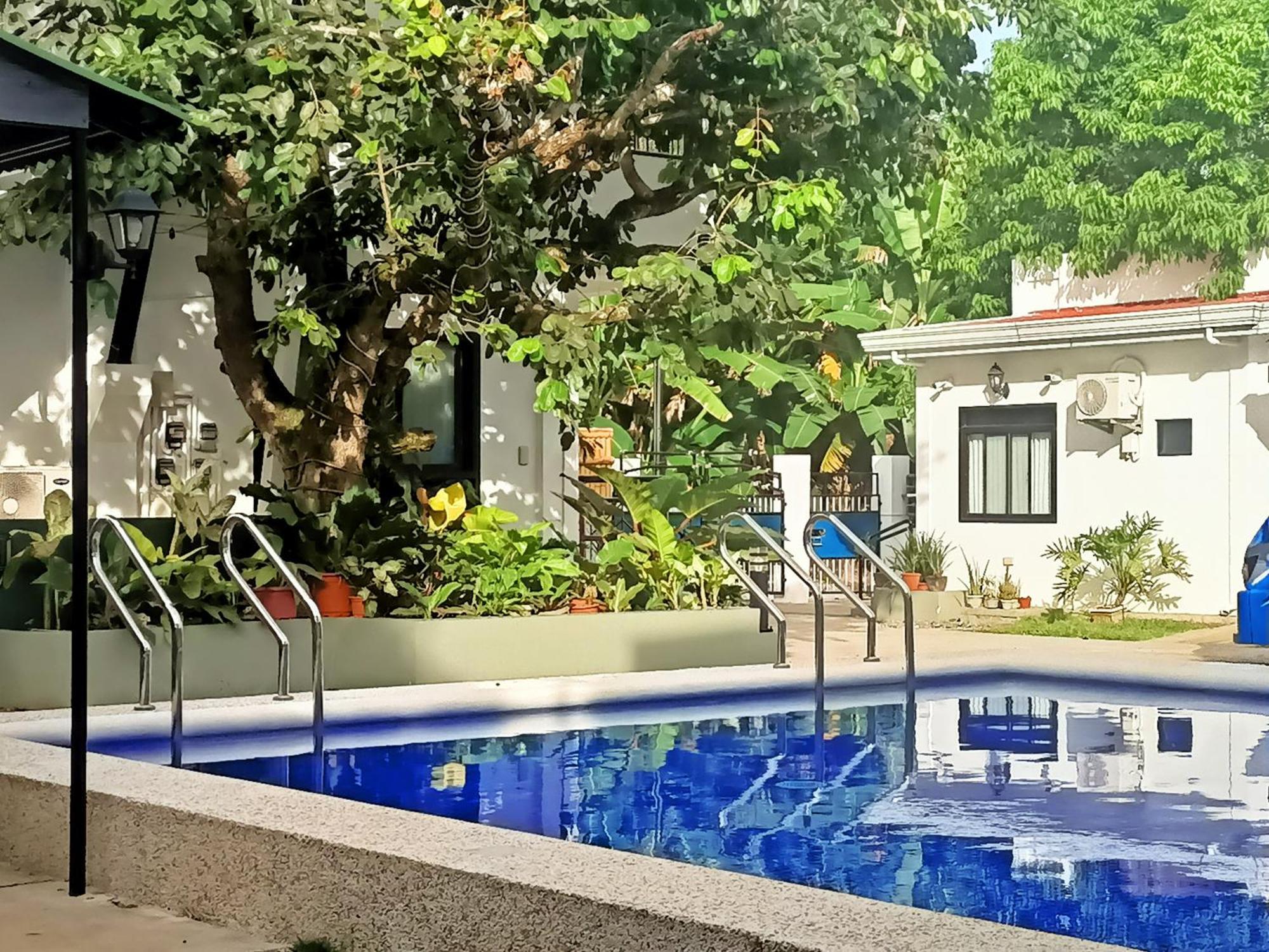 Alona Whitehouses Resort Панглао Екстериор снимка