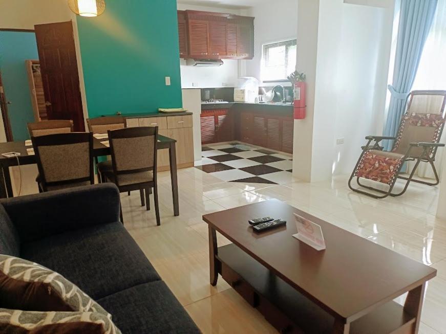 Alona Whitehouses Resort Панглао Екстериор снимка